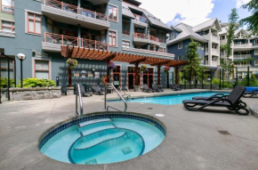 Fall Special at Whistler Village Alpenglow cable smartTV WIFI pool hot tub sauna gym sunny balcony with table and chairs and gorgeous mountain views